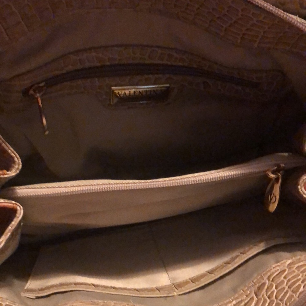 Purse - Picture 7 of 8